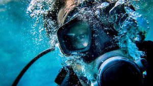 Kontaktlinse dykning